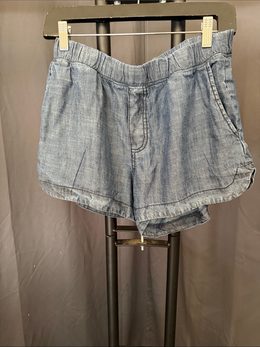 Michael Stars Light Denim Elastic-Waist Jean Shorts